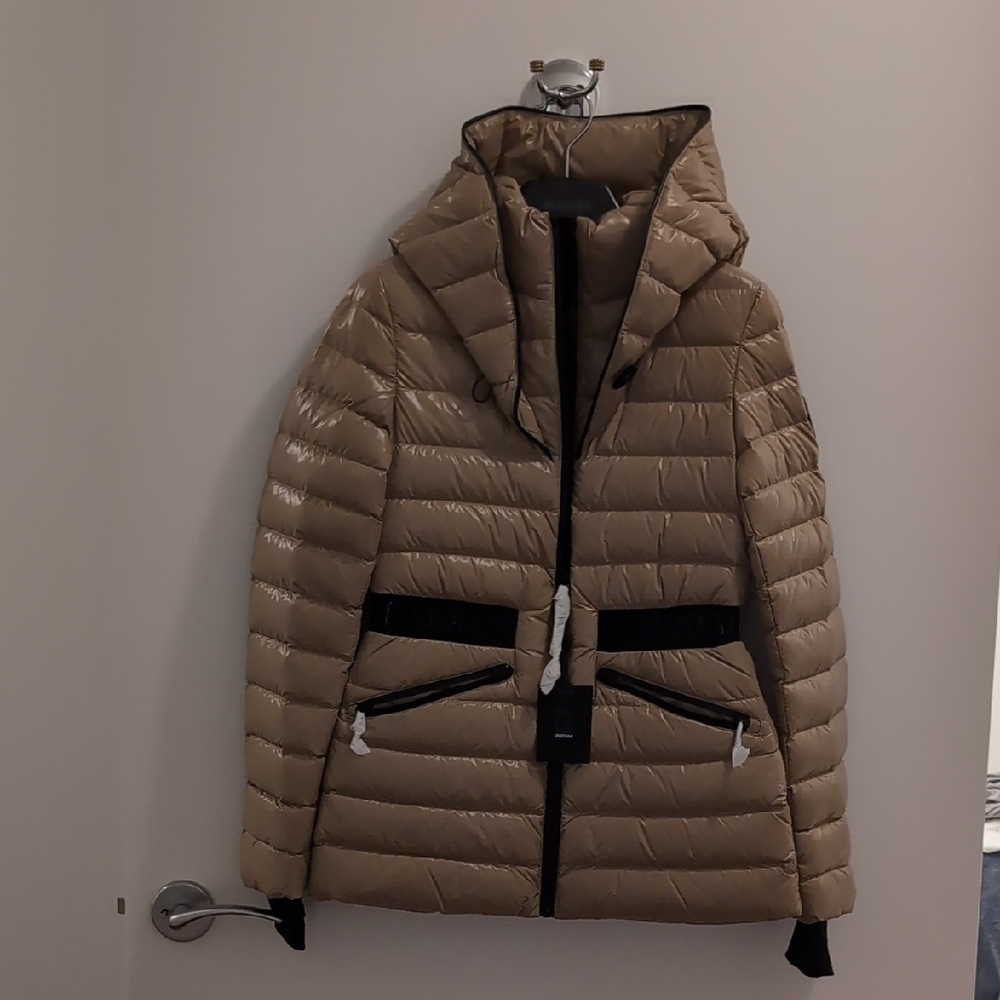 RUDSAK Women's Beige Puffer Jacket
